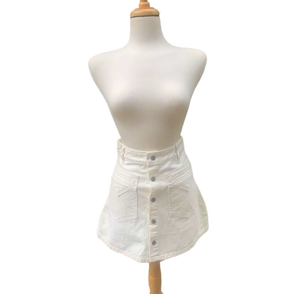 Urban Outfitters Mini Skirt Sz XS White‎ Denim Snap Closure Y2K Casual Twee